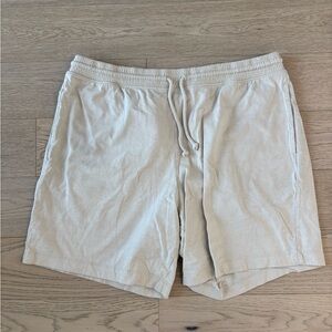 GAP Men's Athletic Cream Shorts Size Large